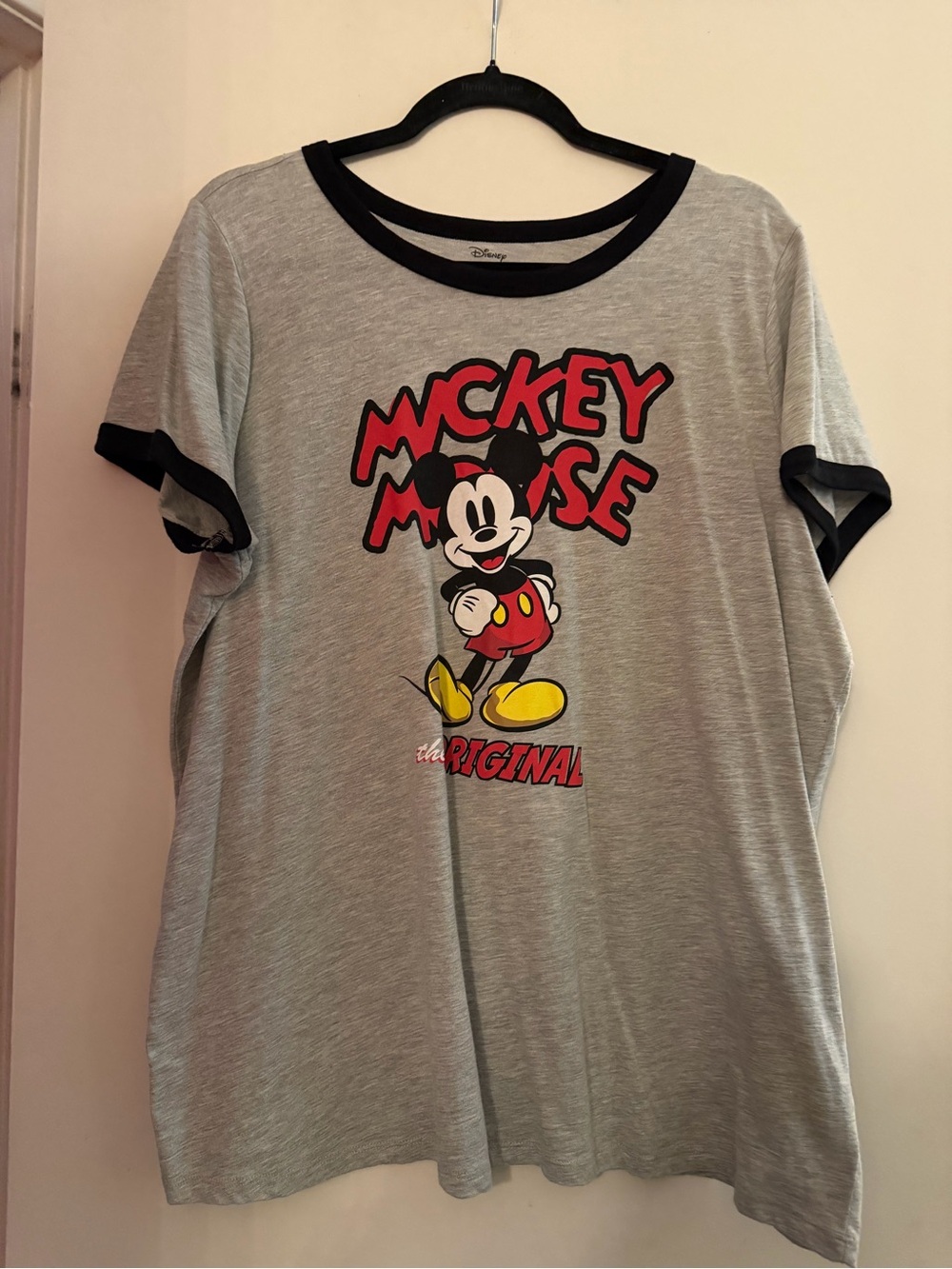 Torrid Disney Mickey Mouse Gray Tee size 2